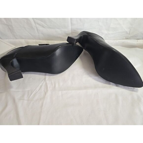 Tinstree Black Pointed Toe‎ Bootie With Silver Studded Bow Size 9 - Picture 9 of 11